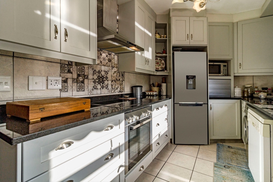 8 Bedroom Property for Sale in Helderberg Estate Western Cape